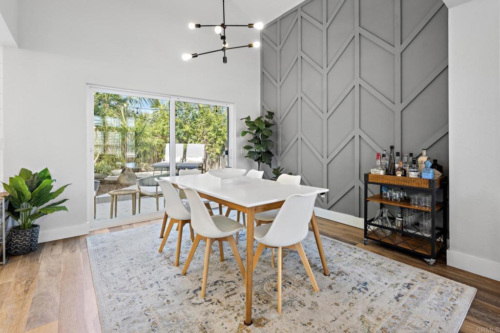 1960 Avenida La Posta