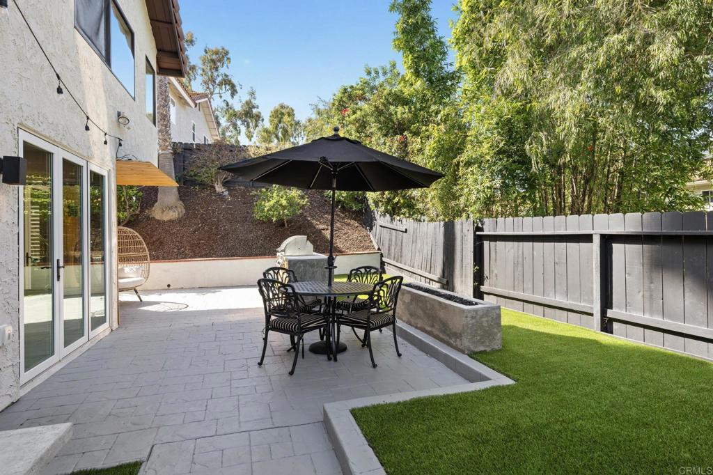 1960 Avenida La Posta