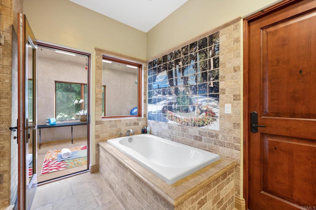 14817 Highland Valley Road