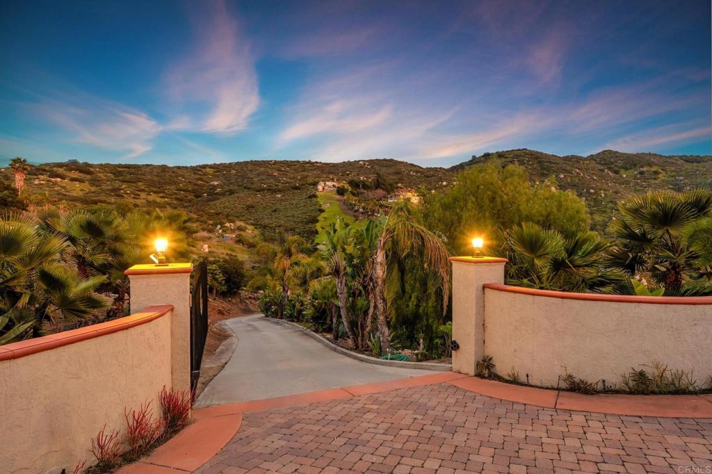 14817 Highland Valley Road