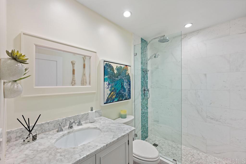 233 S Helix Avenue 33