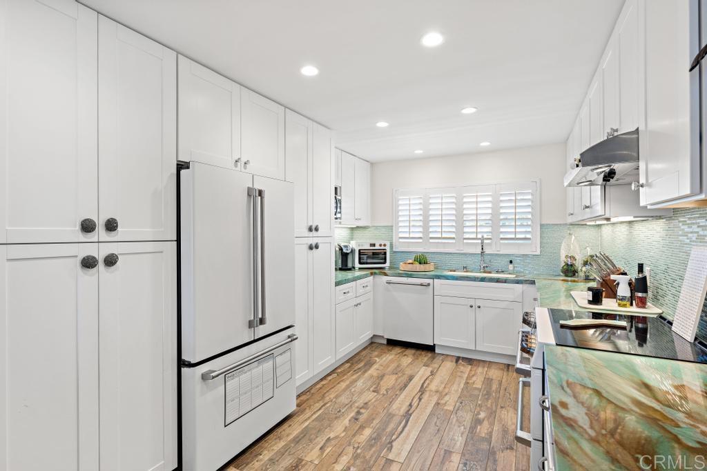 233 S Helix Avenue 33