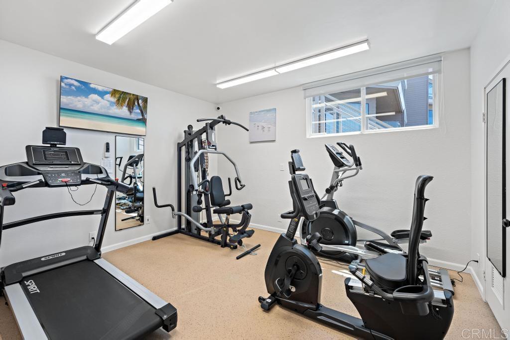 233 S Helix Avenue 33