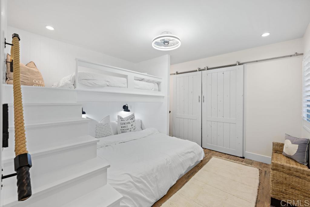 233 S Helix Avenue 33