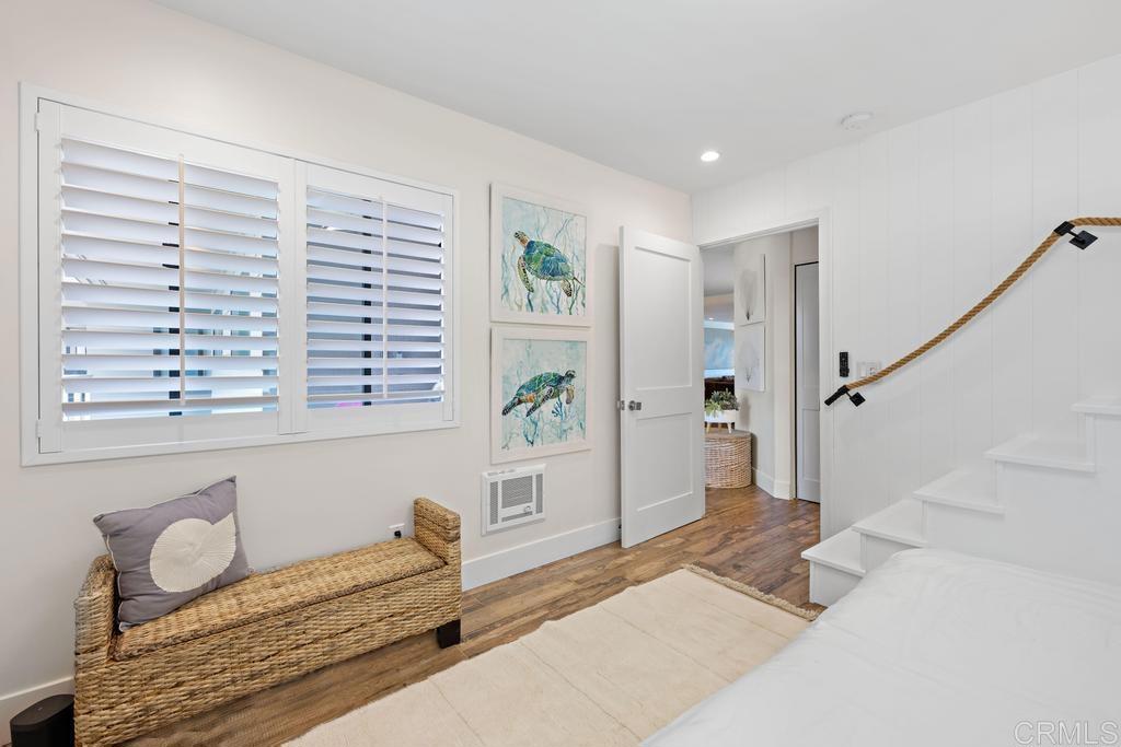 233 S Helix Avenue 33