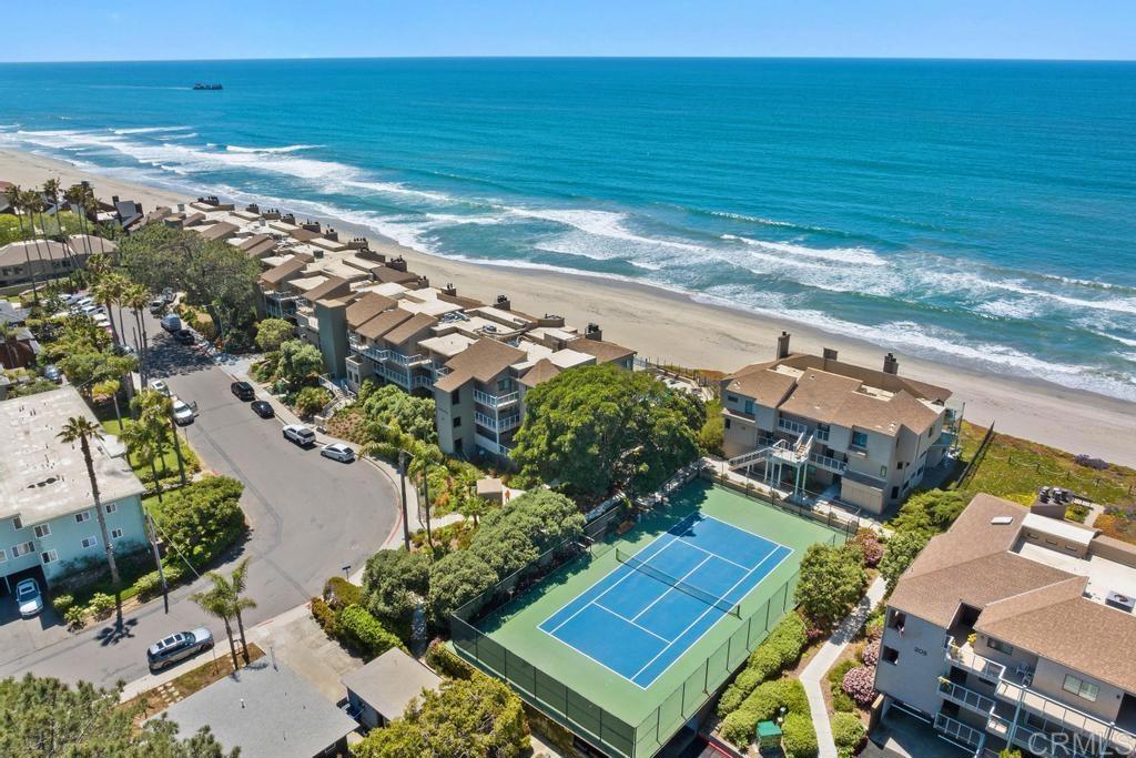 233 S Helix Avenue 33