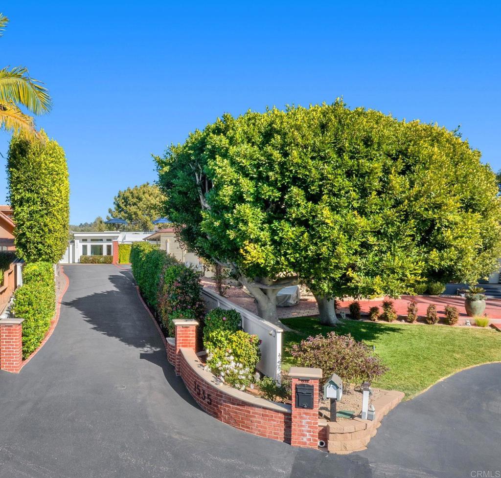 1535 Rubenstein Avenue