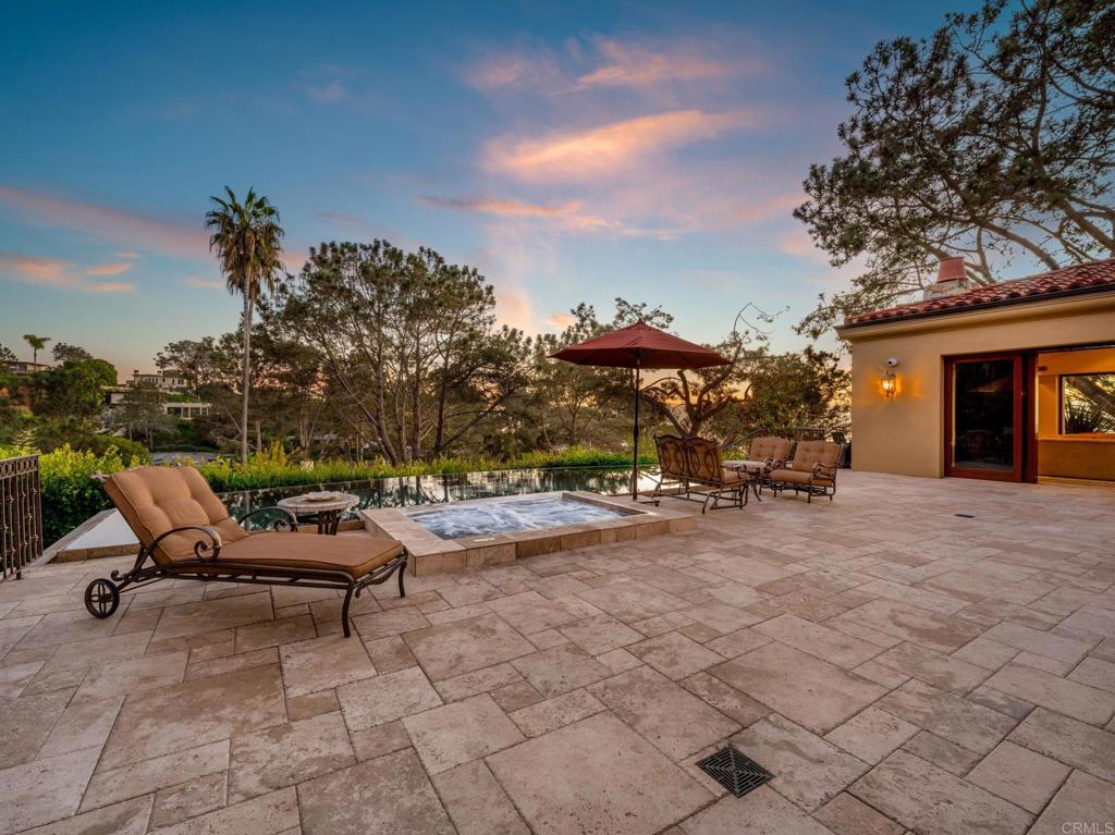 271 Ocean View Ave