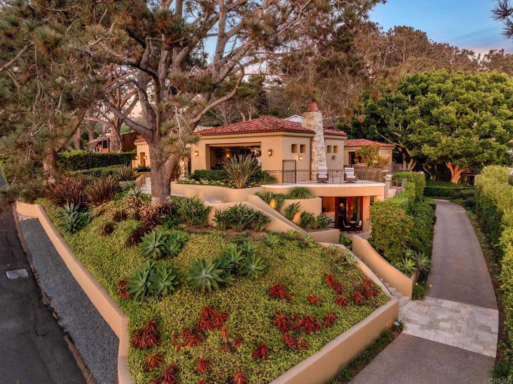 271 Ocean View Ave