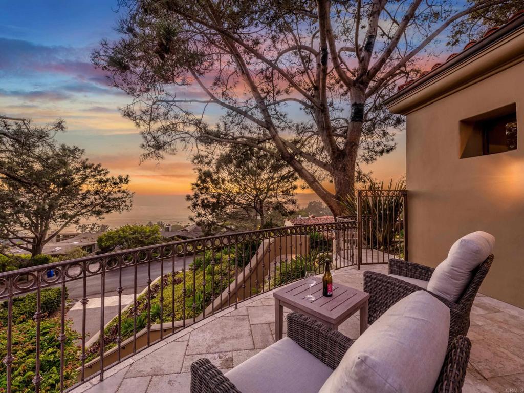 271 Ocean View Ave
