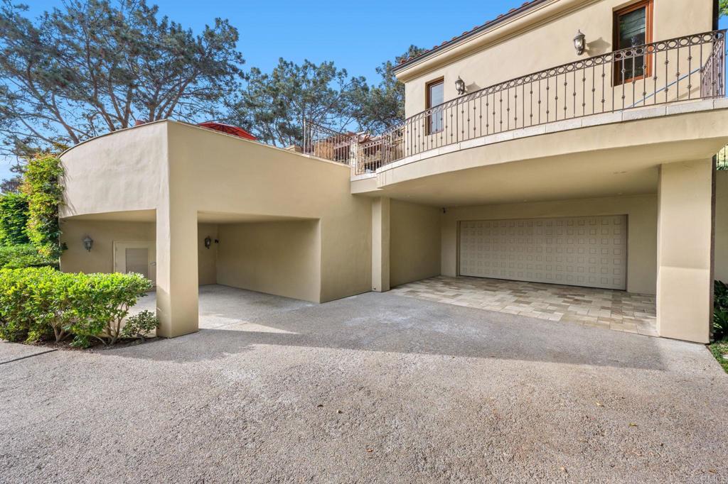 271 Ocean View Ave