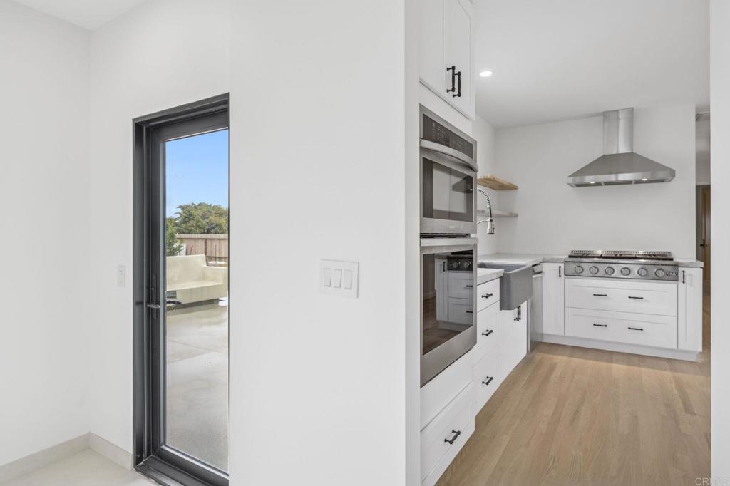 1061 Buena Vista Way