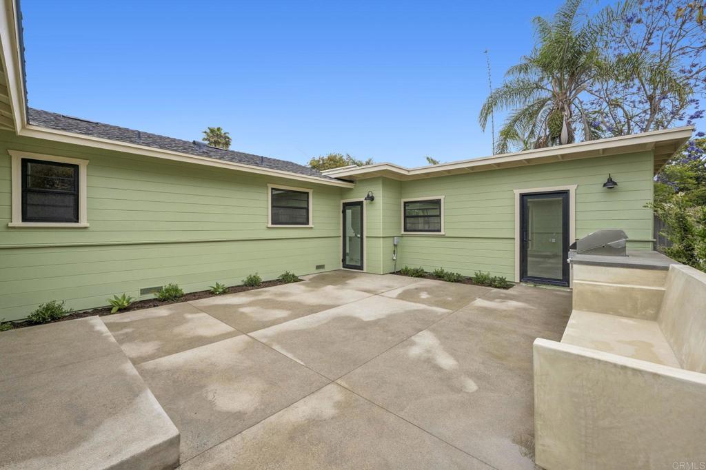 1061 Buena Vista Way