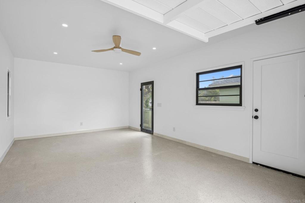 1061 Buena Vista Way