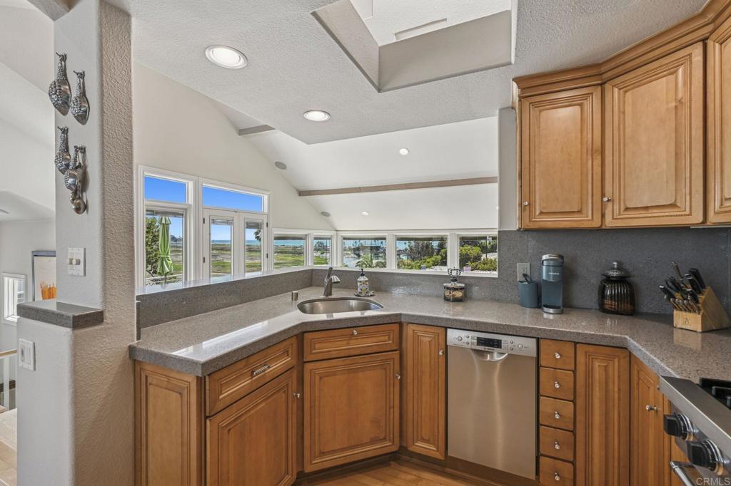 2542 Manchester Avenue