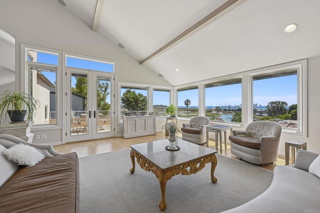 2542 Manchester Avenue