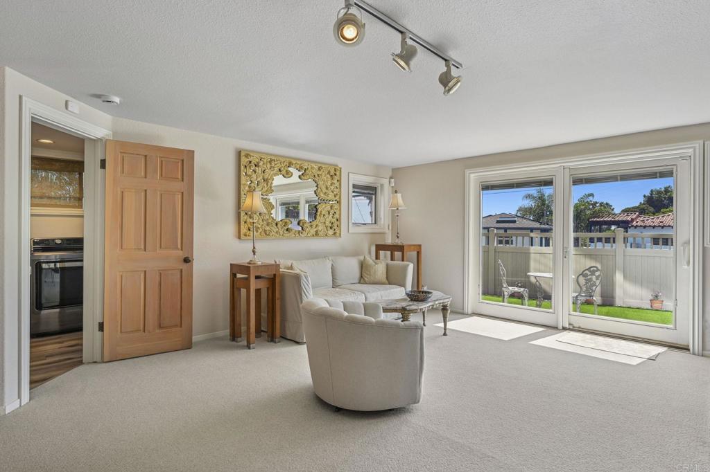 2542 Manchester Avenue