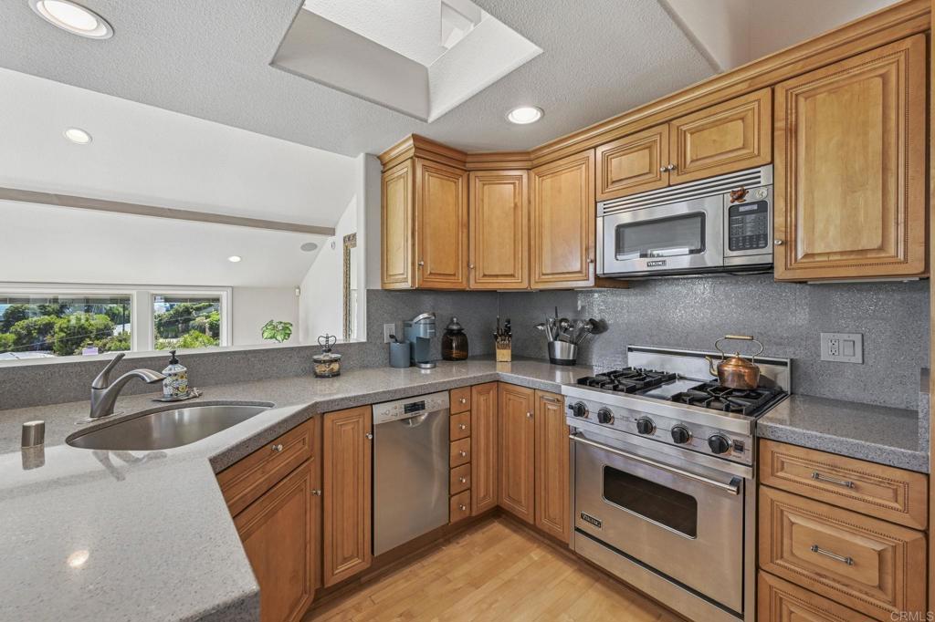 2542 Manchester Avenue