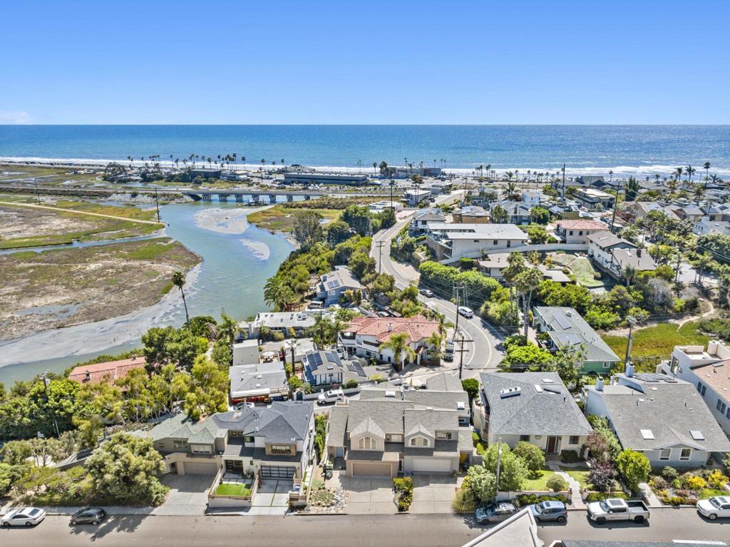 2542 Manchester Avenue