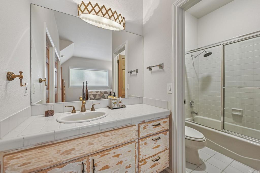 2542 Manchester Avenue