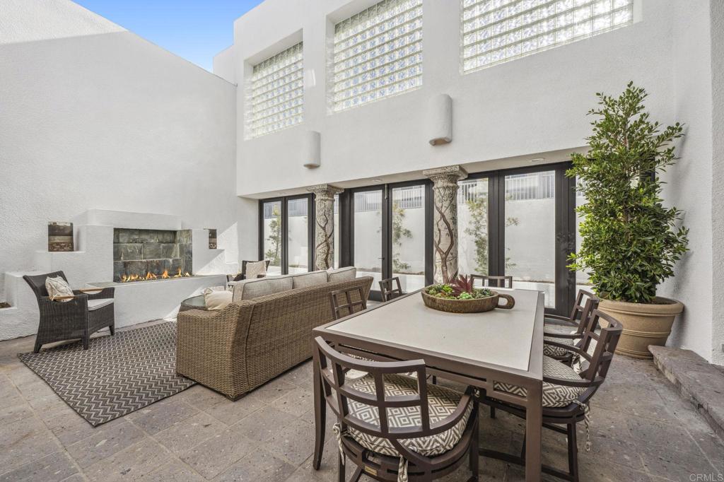 1716 Ocean Front