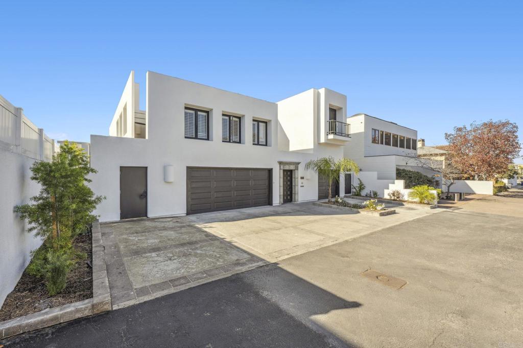 1716 Ocean Front