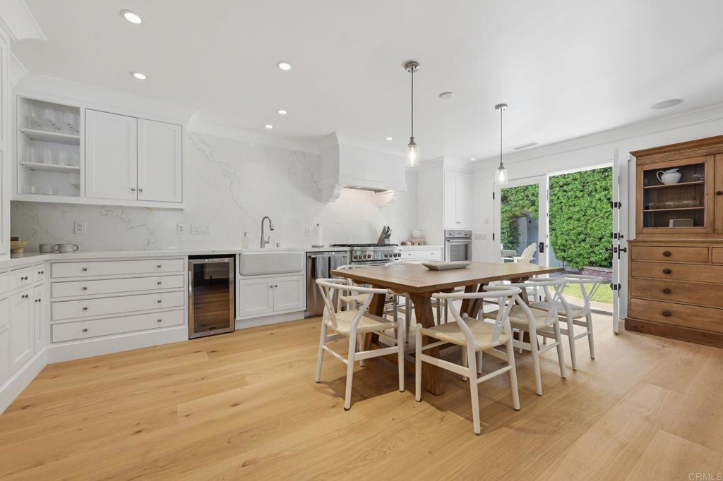 1820 Coast Boulevard