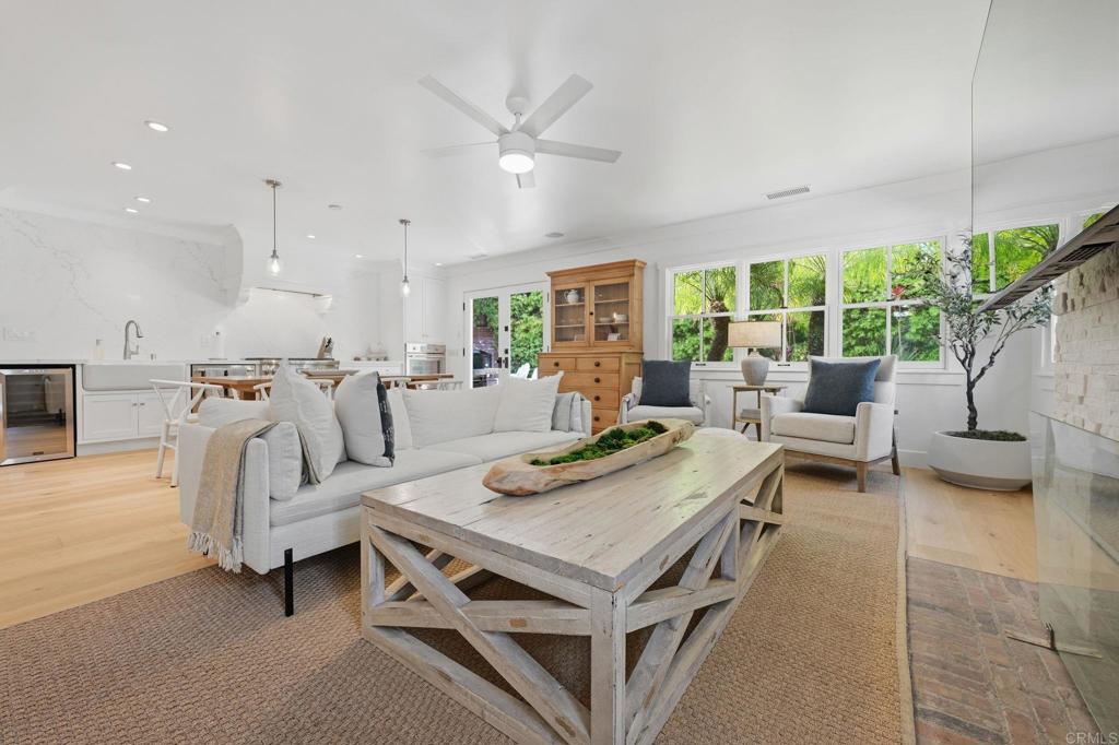 1820 Coast Boulevard