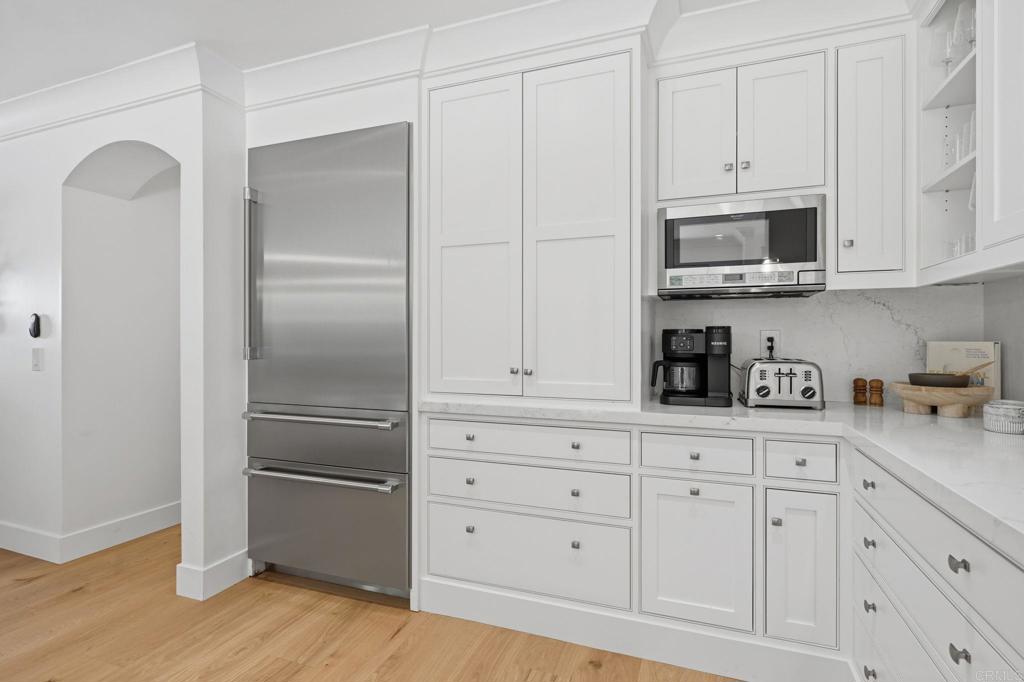 1820 Coast Boulevard