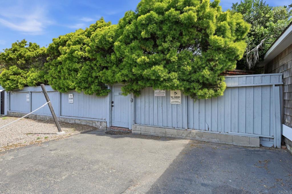 1820 Coast Boulevard