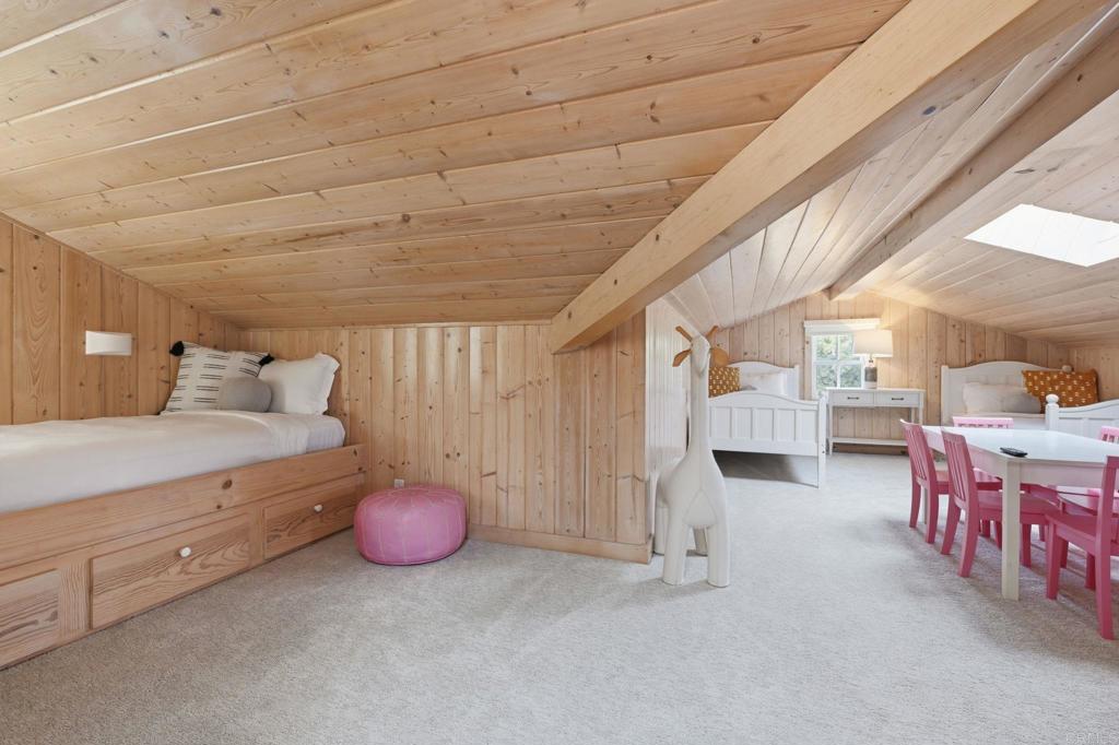 1820 Coast Boulevard