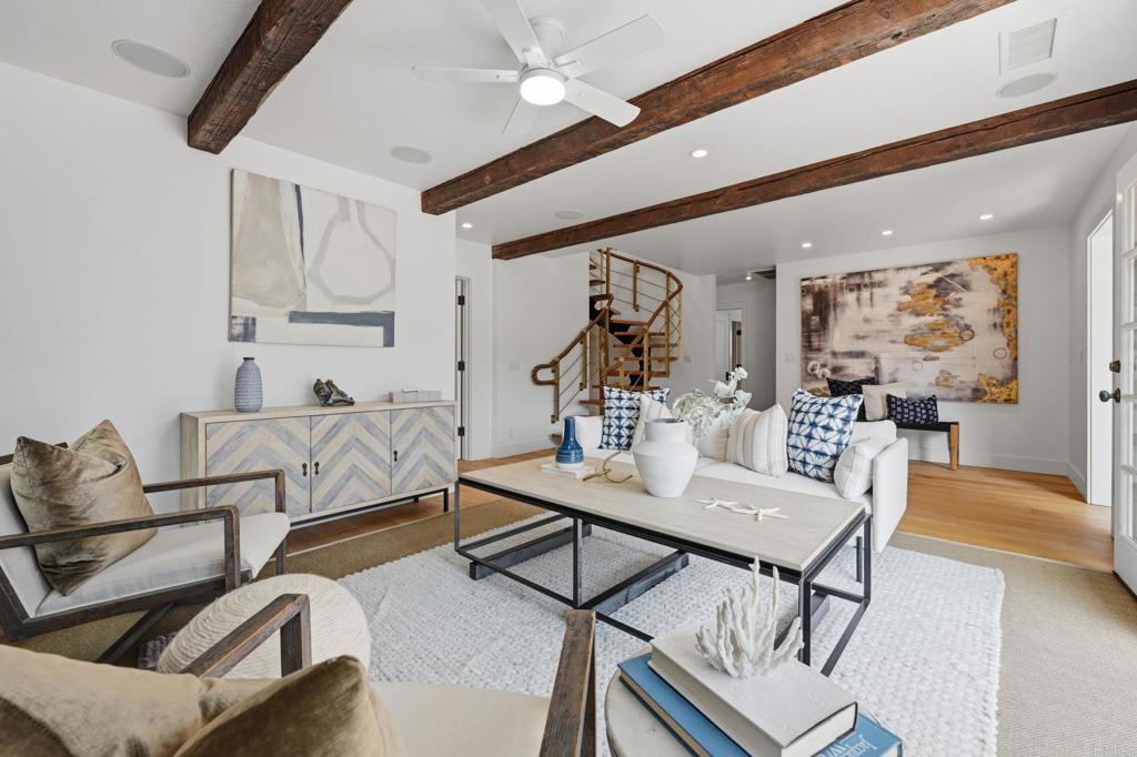 1820 Coast Boulevard