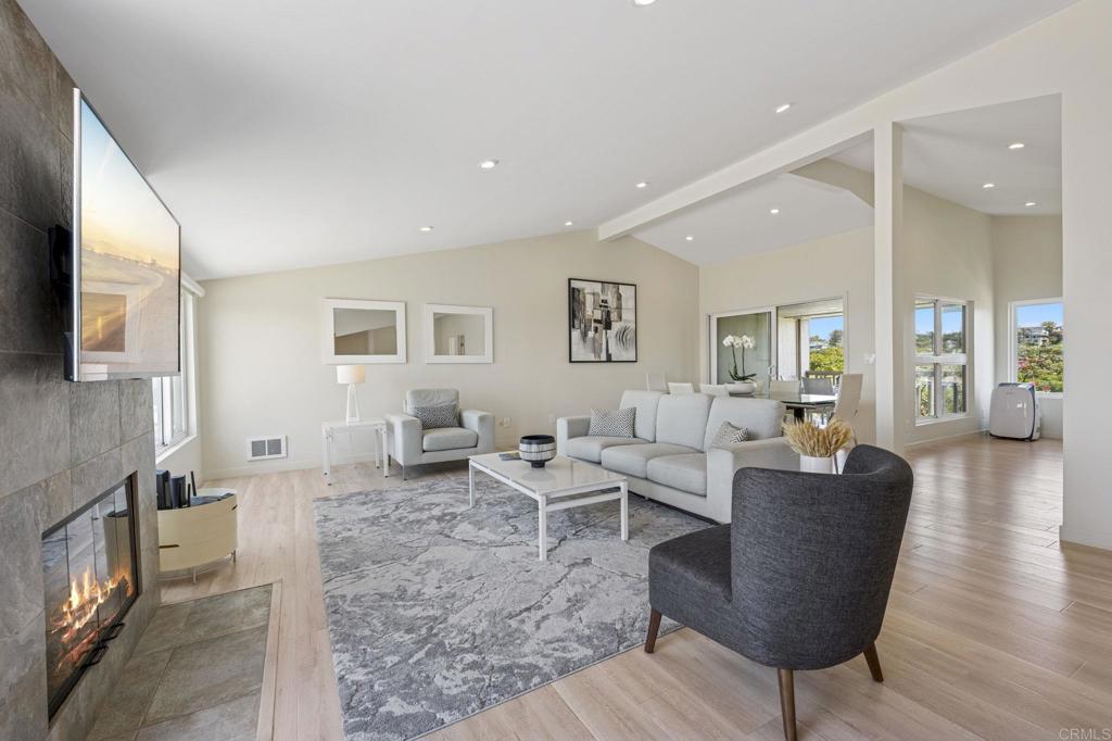 561 S Sierra Avenue 34