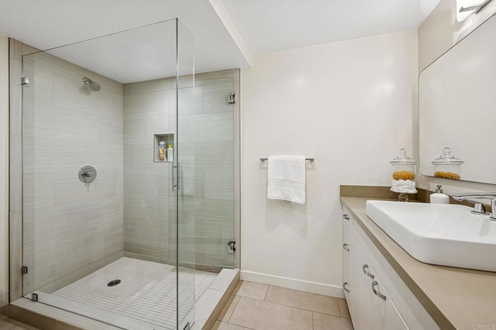 561 S Sierra Avenue 34