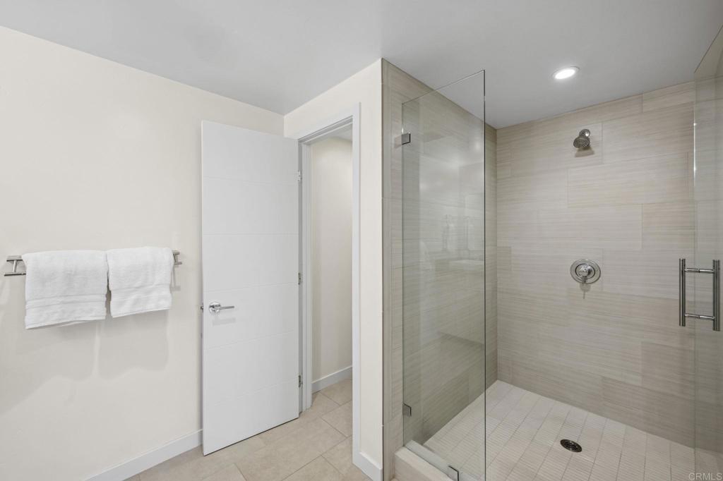 561 S Sierra Avenue 34