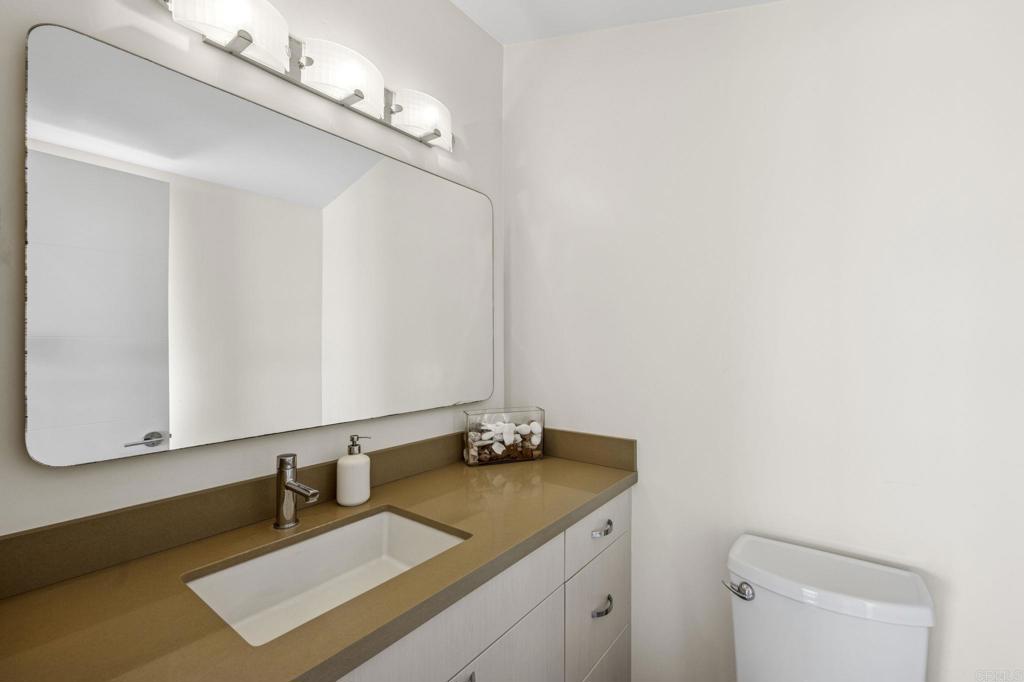 561 S Sierra Avenue 34