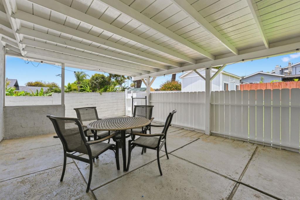 2202 Greenbrier Drive