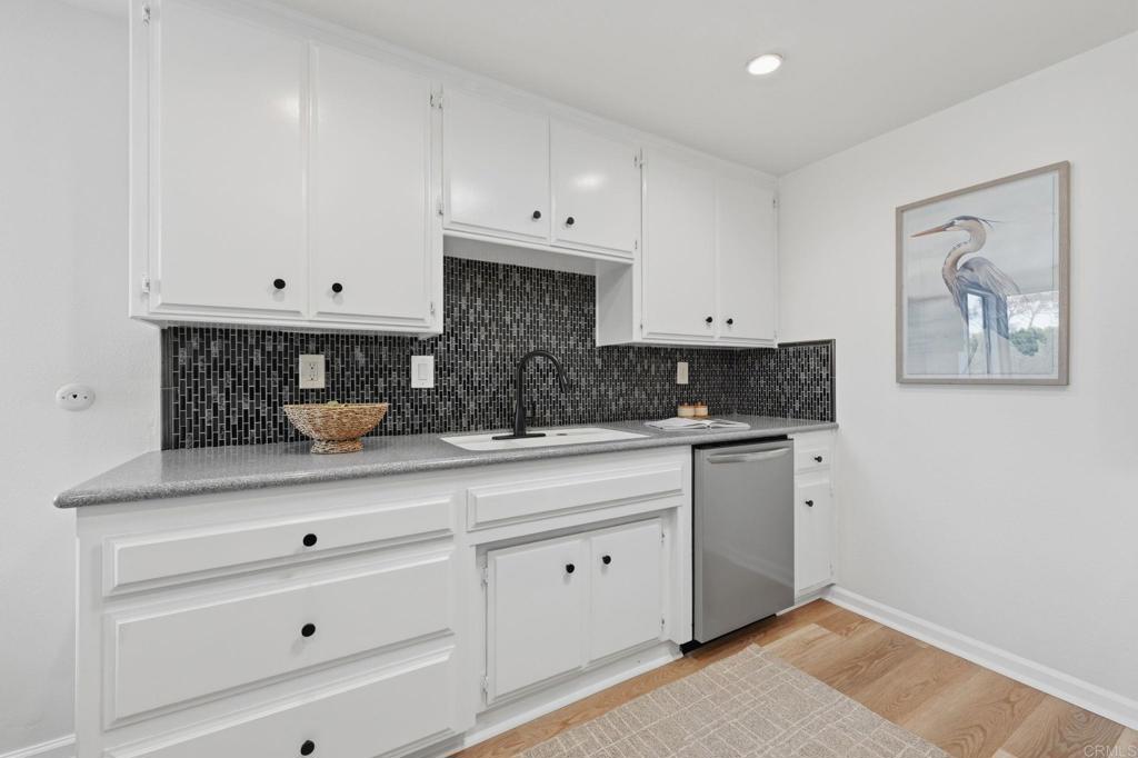 2202 Greenbrier Drive