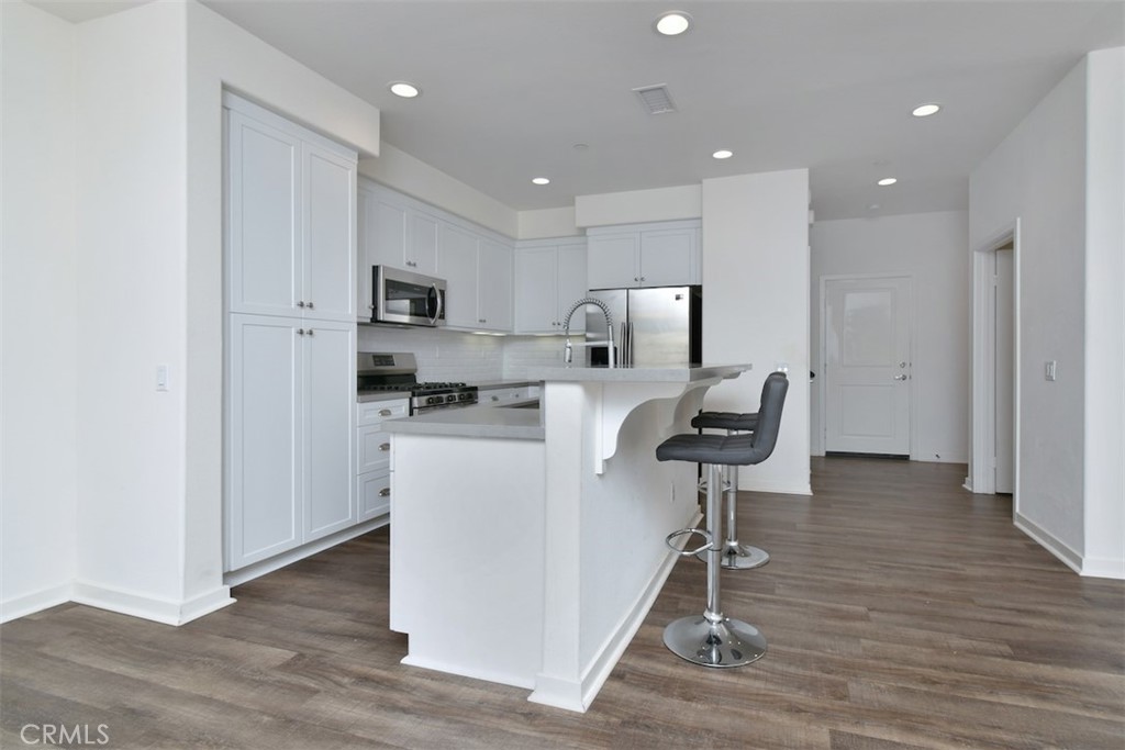 15163 W Rachel