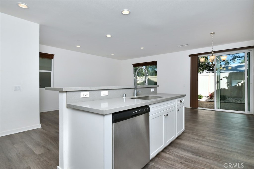 15163 W Rachel