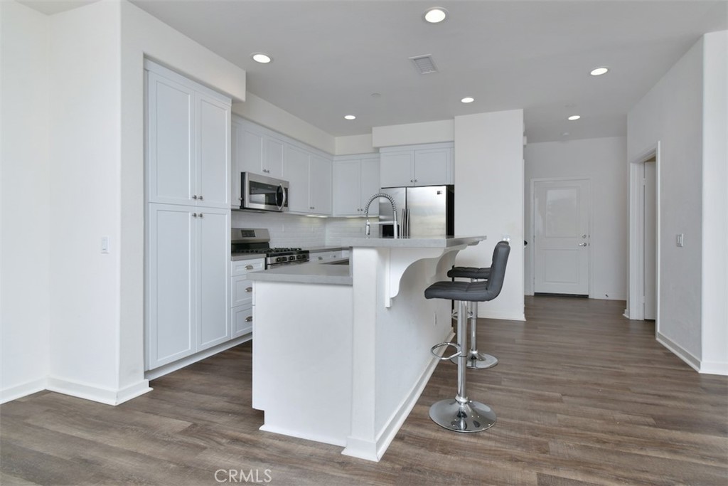 15163 W Rachel