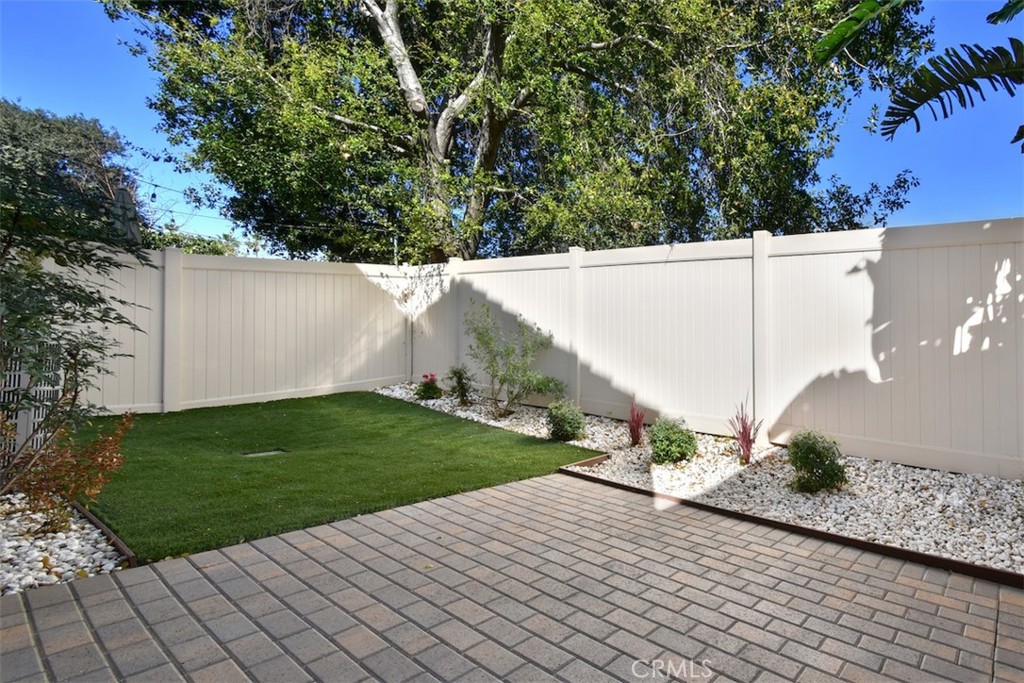 15163 W Rachel