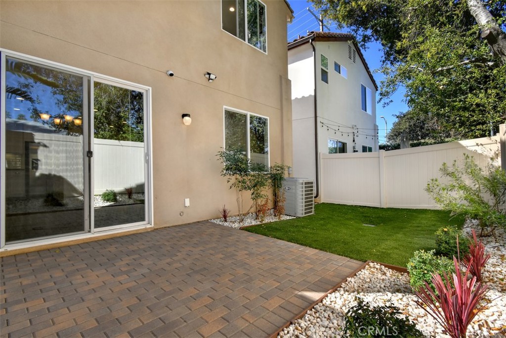 15163 W Rachel