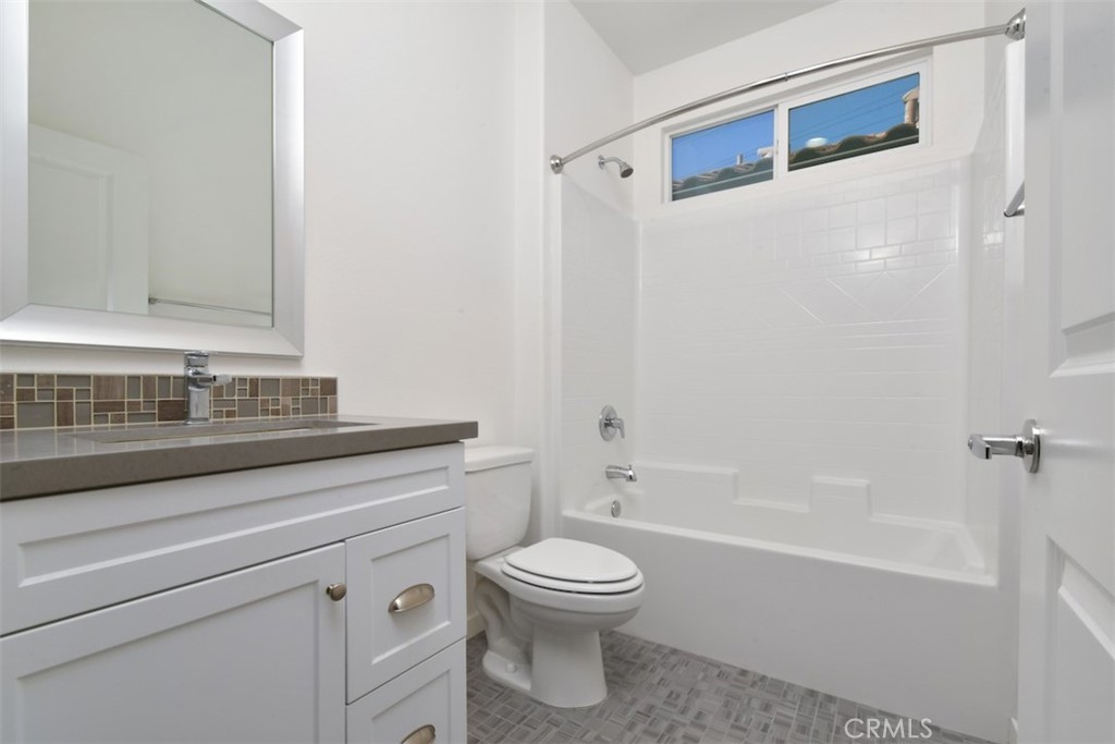 15163 W Rachel