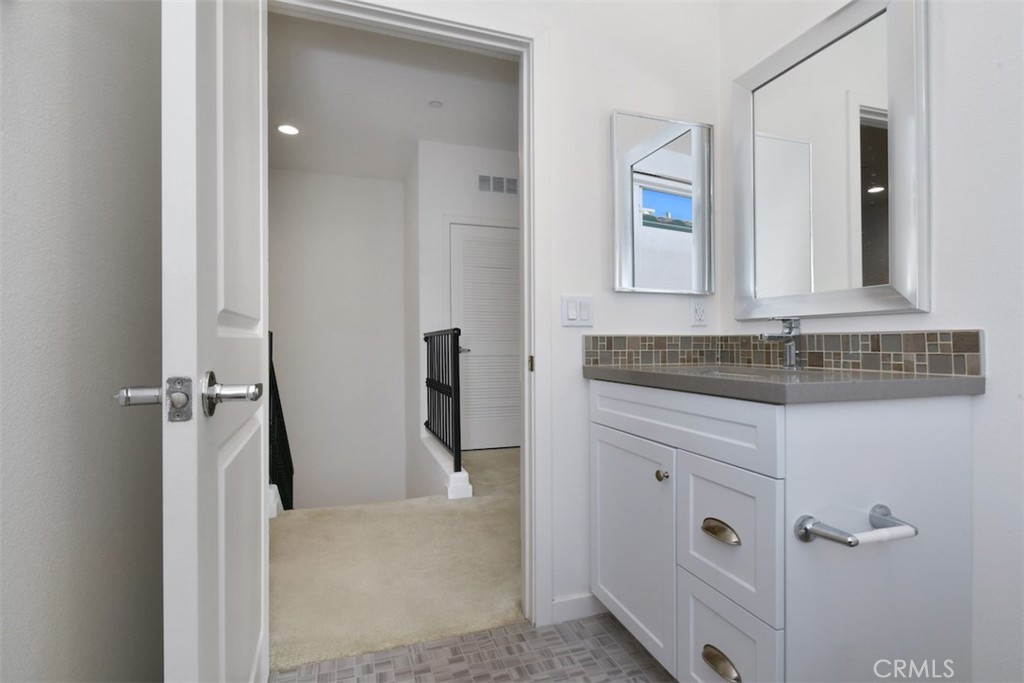 15163 W Rachel