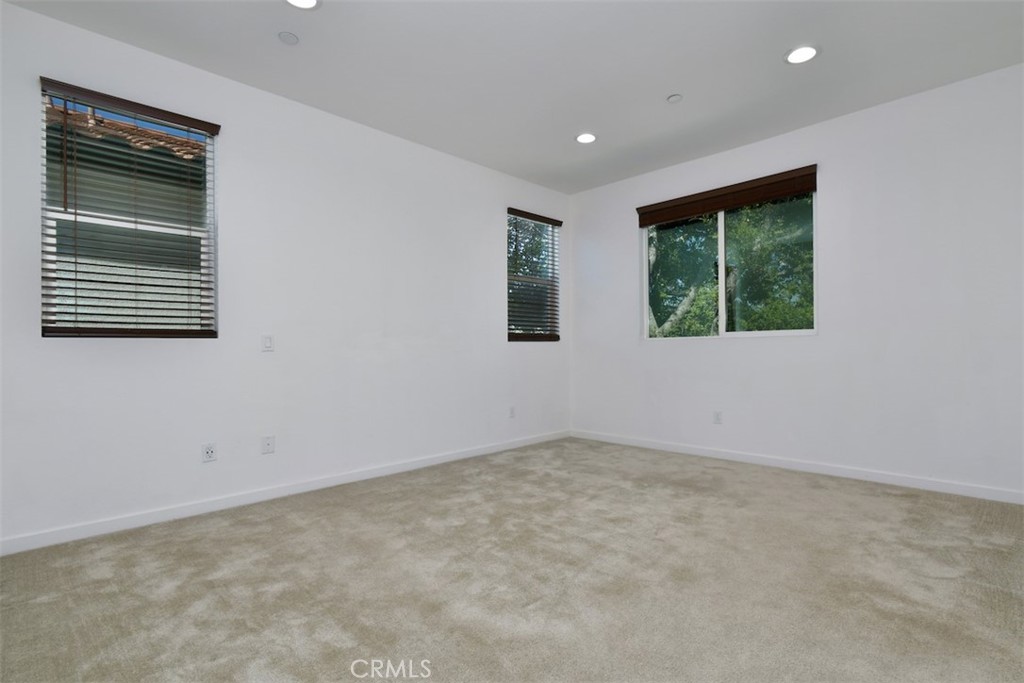 15163 W Rachel
