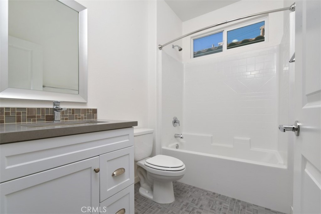 15163 W Rachel