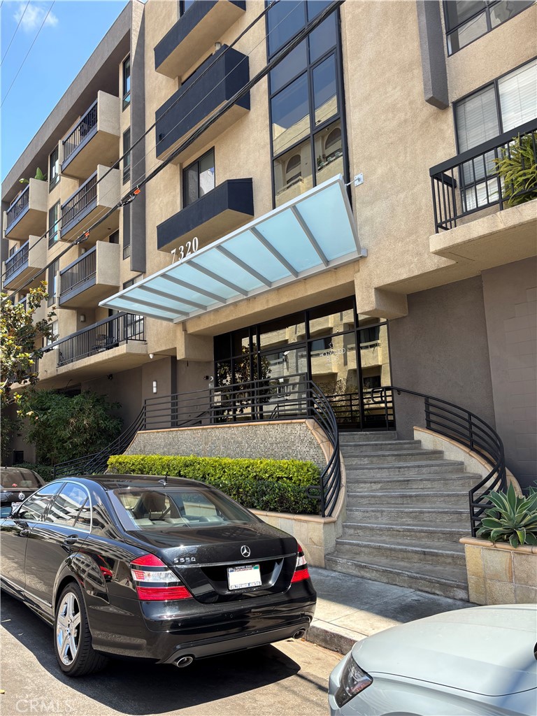 7320 Hawthorn
