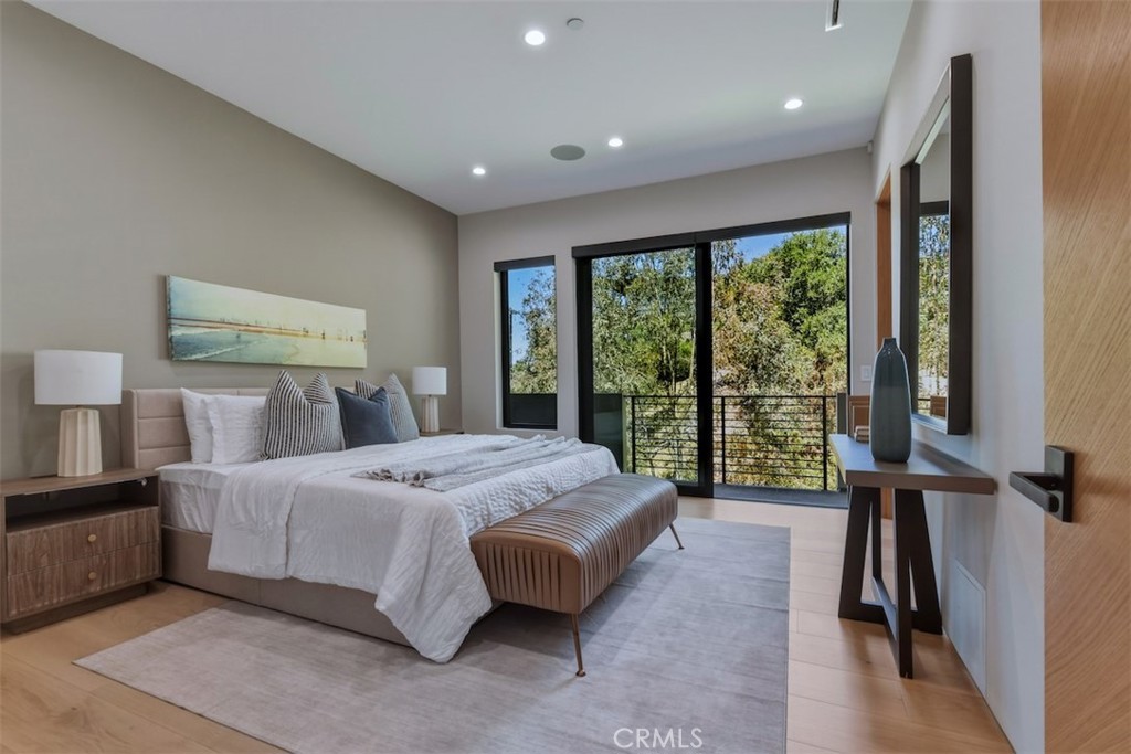 14753 Round Valley