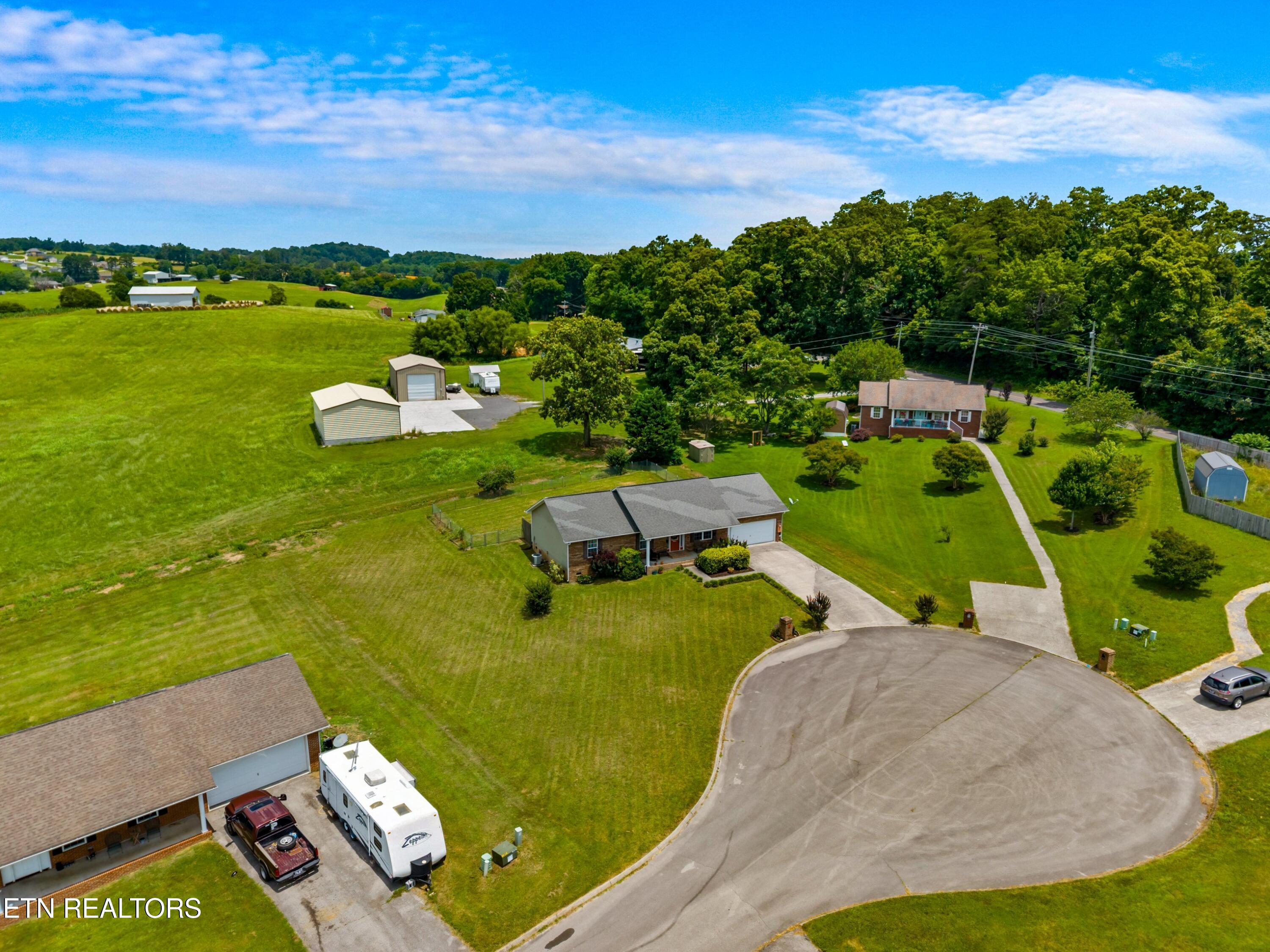 923 Red Oak Lane